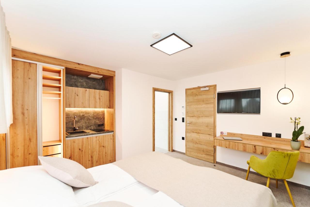 Medirooms Apartments Feldkirchen bei Graz ภายนอก รูปภาพ